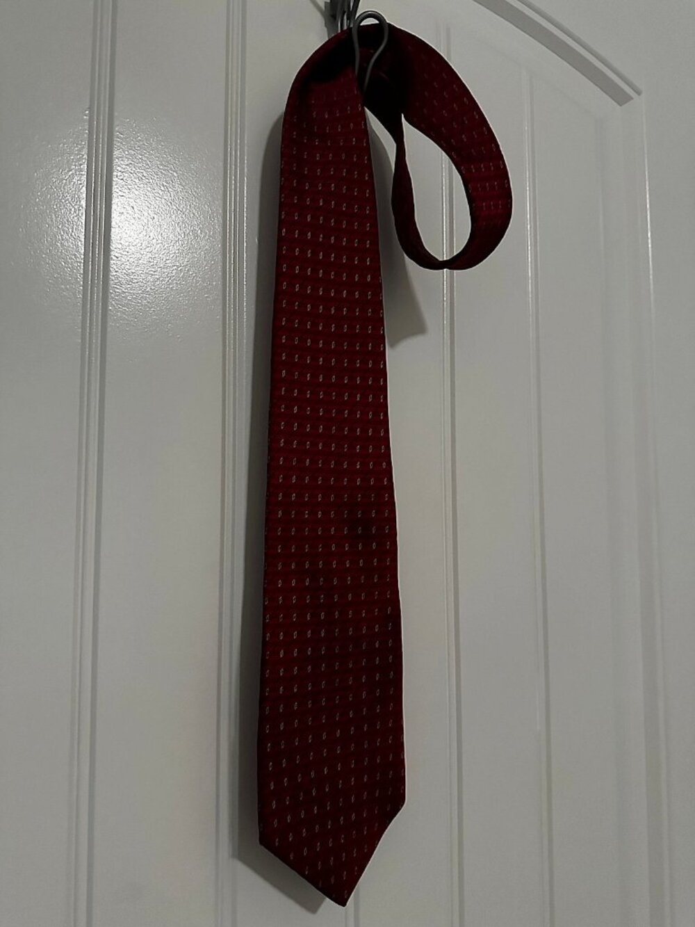 Palatina Men's 100% Imported Silk Necktie – Red Tonal Stripe Jacquard with White